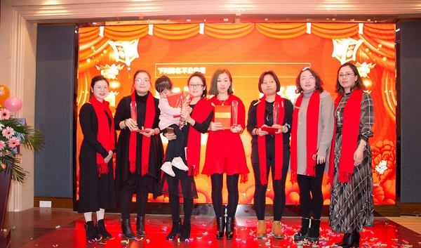 ��������ˎ�I(y��)��Ů��Ӱ